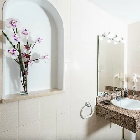 فيلة Aquario